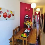 아파트 Bright & Airy Sea Views