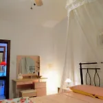 Bright & Airy Sea Views 아파트