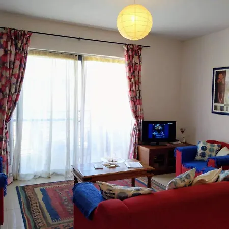 Bright & Airy Sea Views Appartement