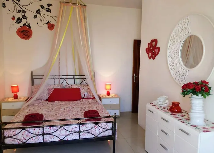 Bright & Airy Sea Views Apartamento St Paul's Bay