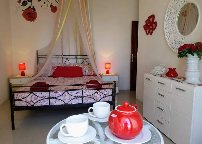 Bright & Airy Sea Views