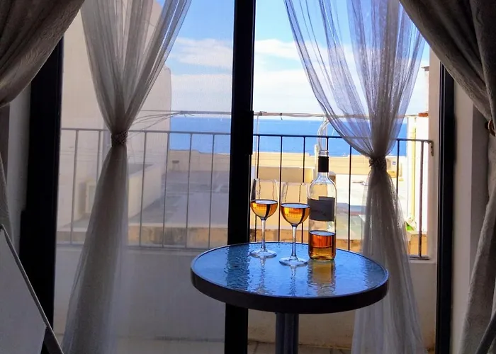 Bright & Airy Sea Views Apartamento *